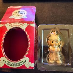 Precious Moments Ornament 1999, RETIRED# 587931 May Your Christmas Be Delightful